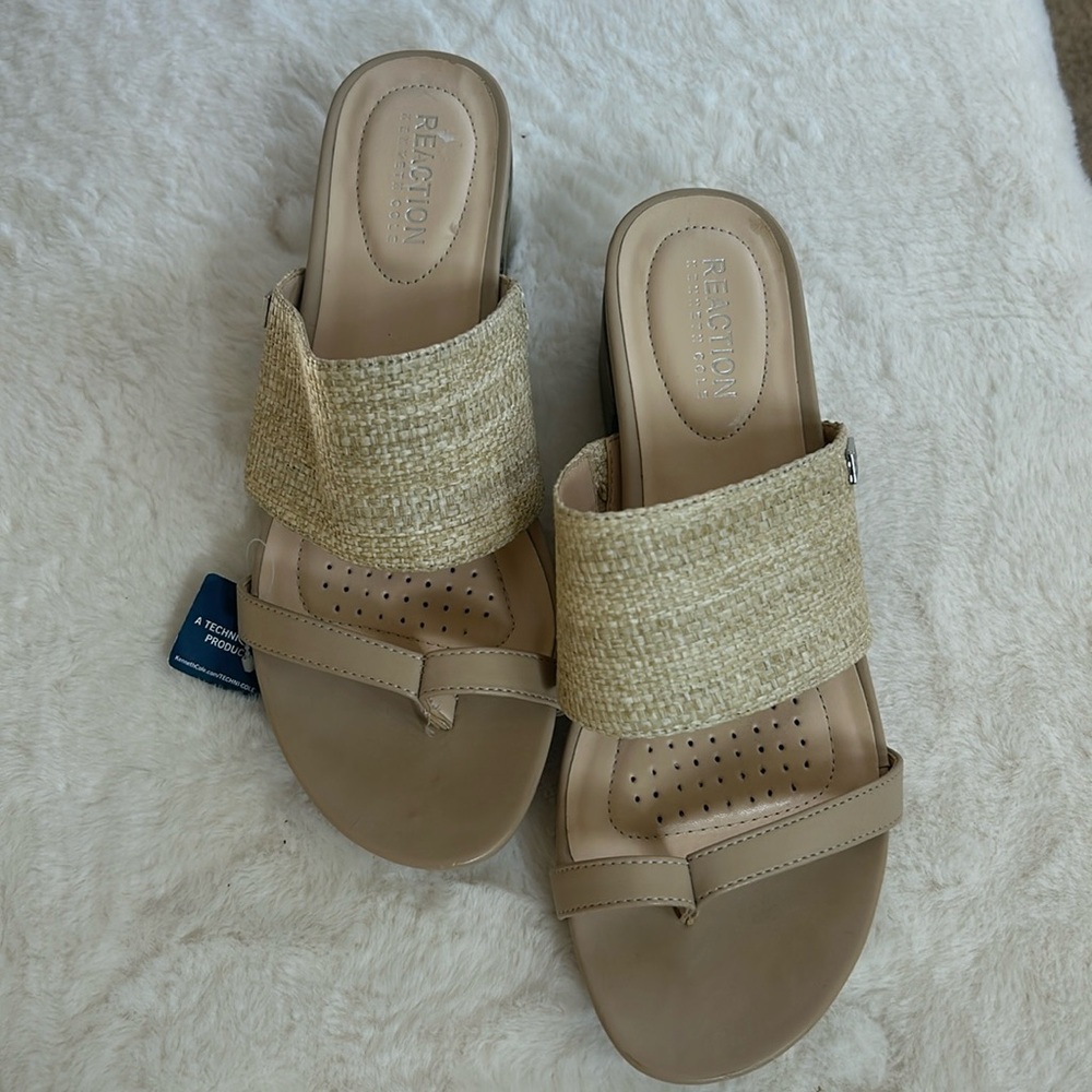 Reaction Kenneth Cole Sandals